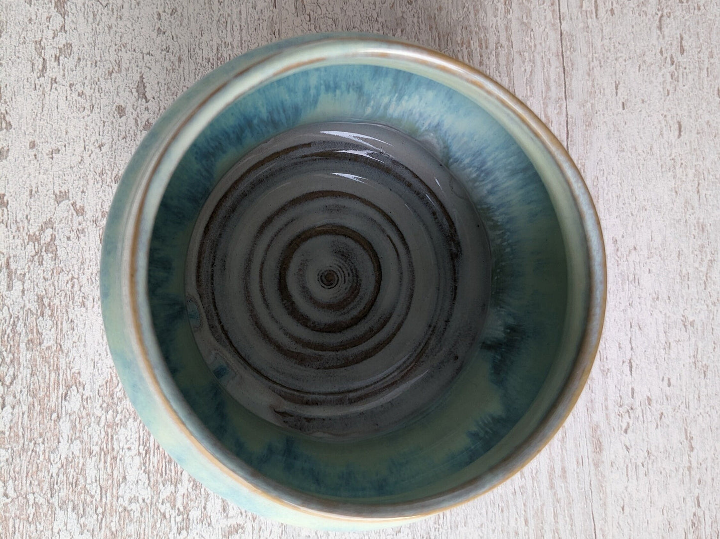 Unieke handgemaakte Keramieken Vaasje voor klein bosje bloemen Turquoise/wit