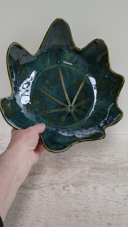 Bladschaal groen/beige met echt ingedrukt blad